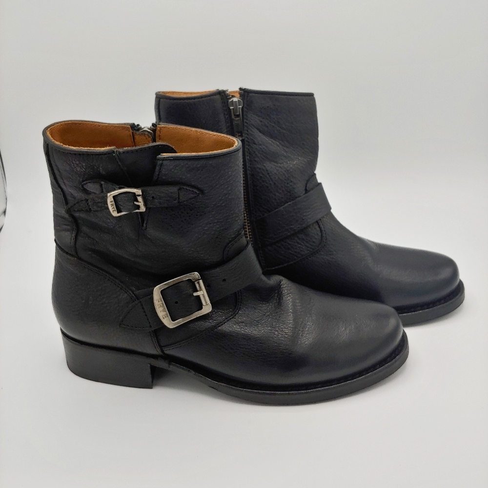 Frye Veronica Short Moto Boots Size 9